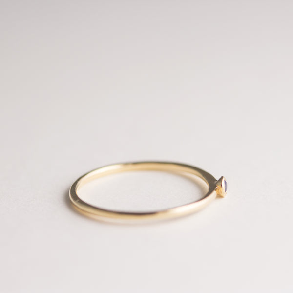 Dot Sapphire Ring